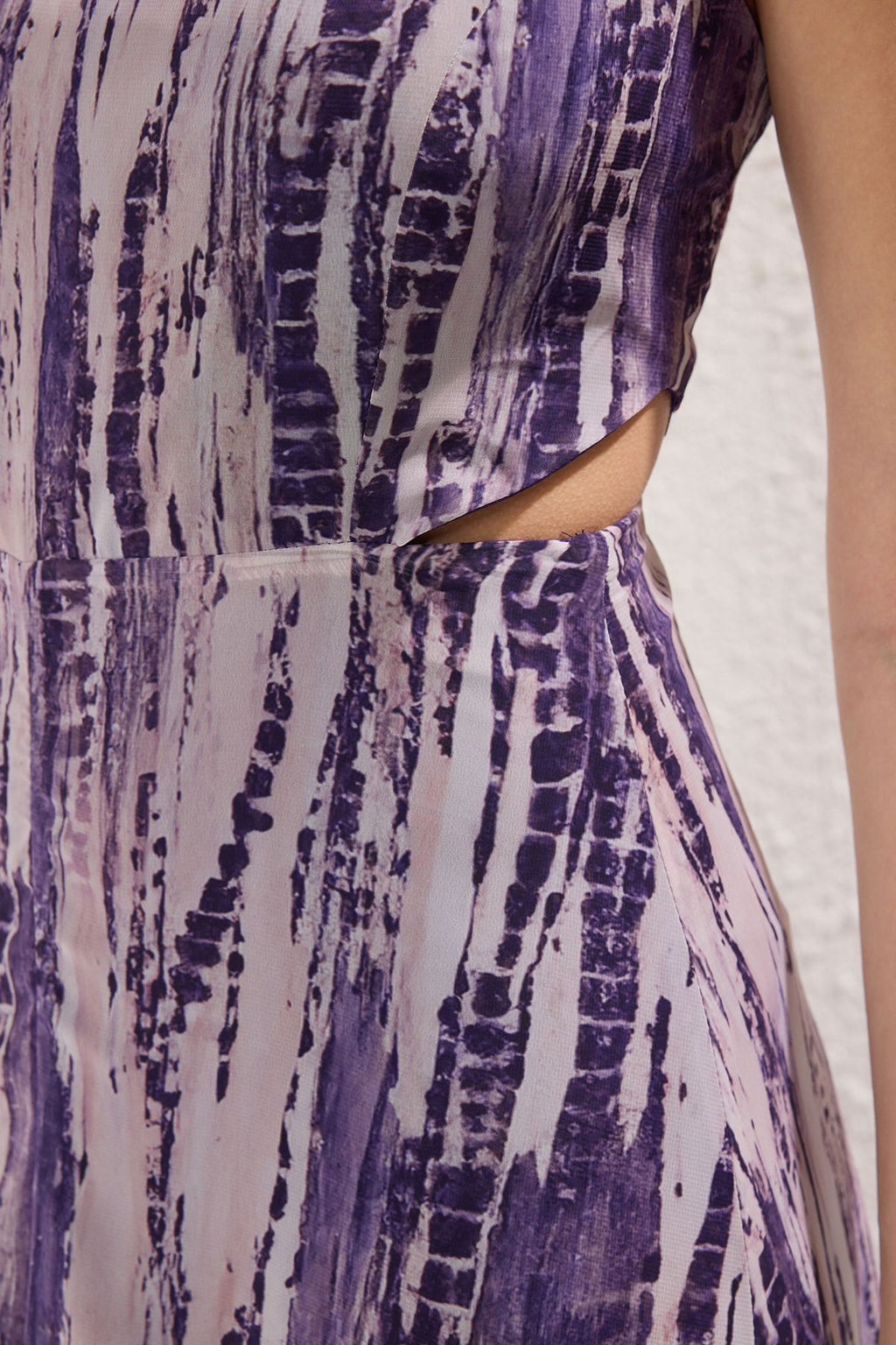 TRENDYOLMILLA Cok Renkli A Kesim Astarl? Pencere/Cut Out Detayl? Cicek Desenli Maxi Dokuma Elbise TWOSS20EL1270  фото 26