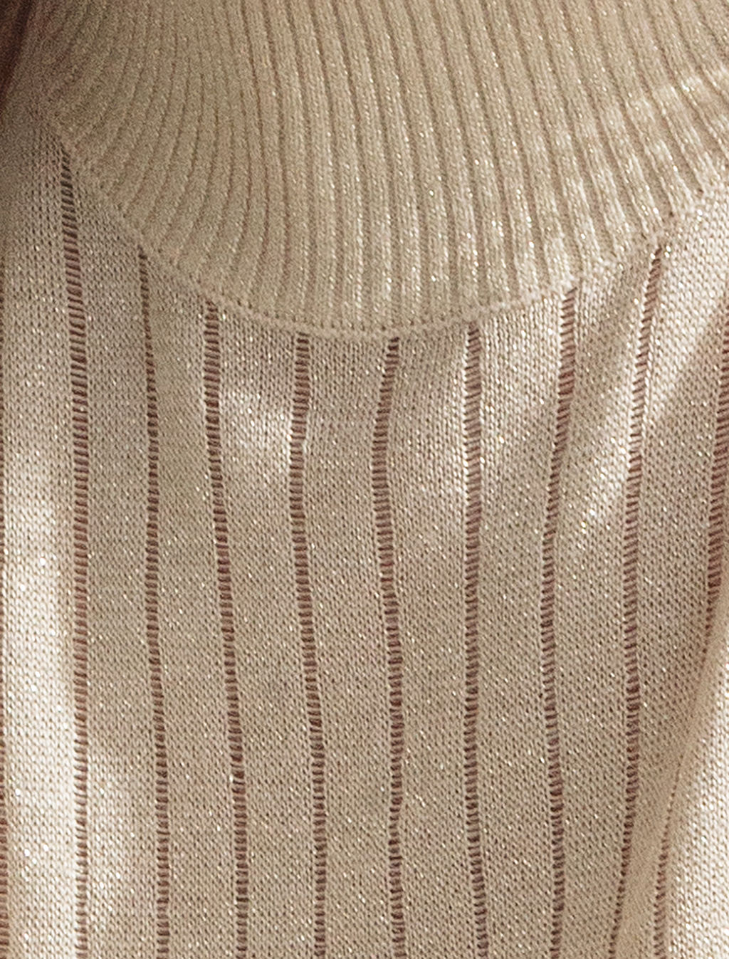 Джемпер из вискозы тонкой вязки с люрексом - Vilatte фото 2