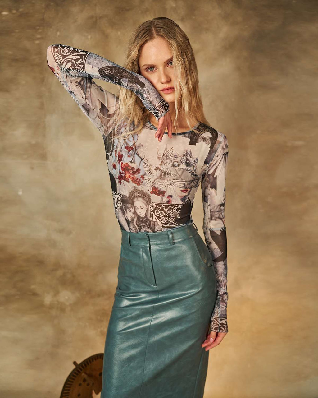 Лонгслив из сетки с принтом 457.4.15