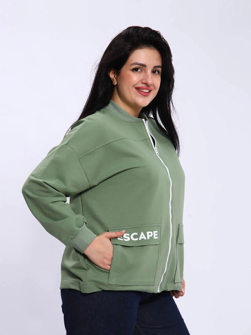 Бомбер женский, цвет зеленый