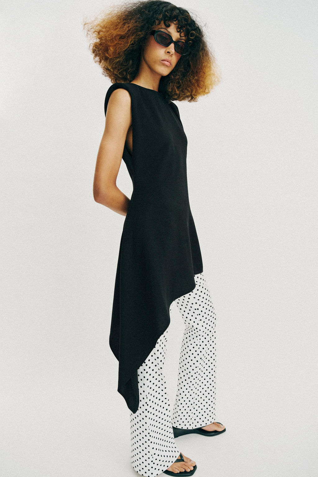 PANTALON FLARE STRETCH / Blanco / Negro - Zara фото 5