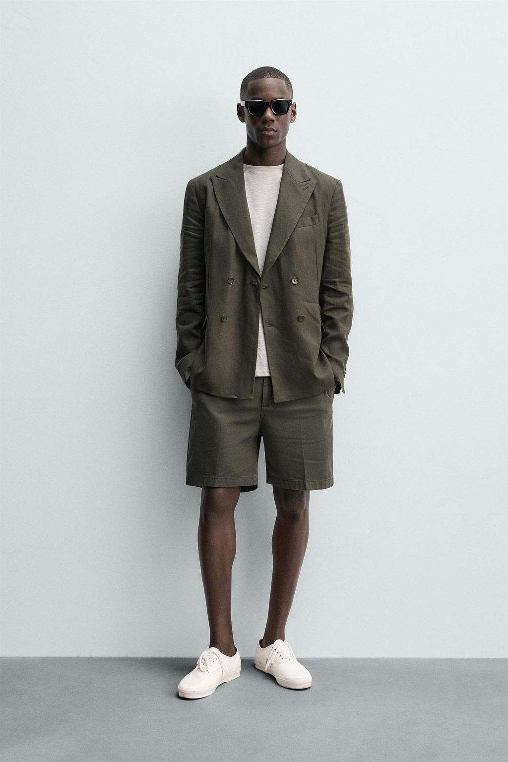 BERMUDA CHINO REGULAR FIT / Khaki