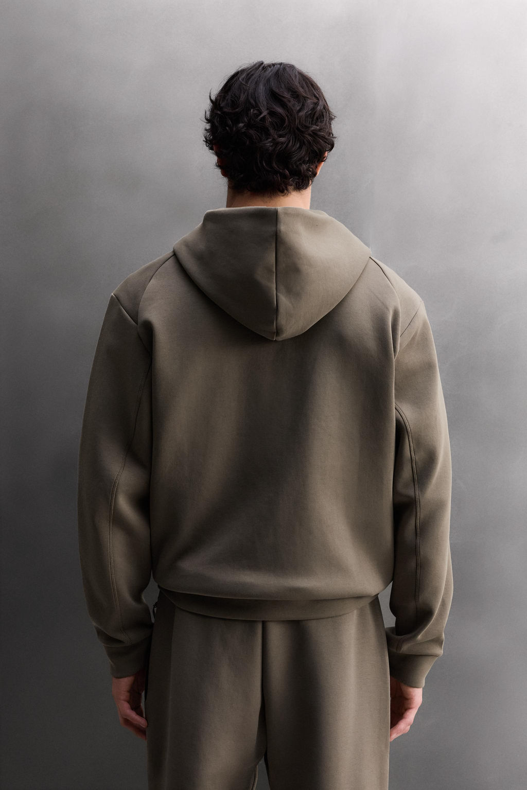 SUDADERA T?CNICA CREMALLERA CAPUCHA / Arena - Zara фото 3