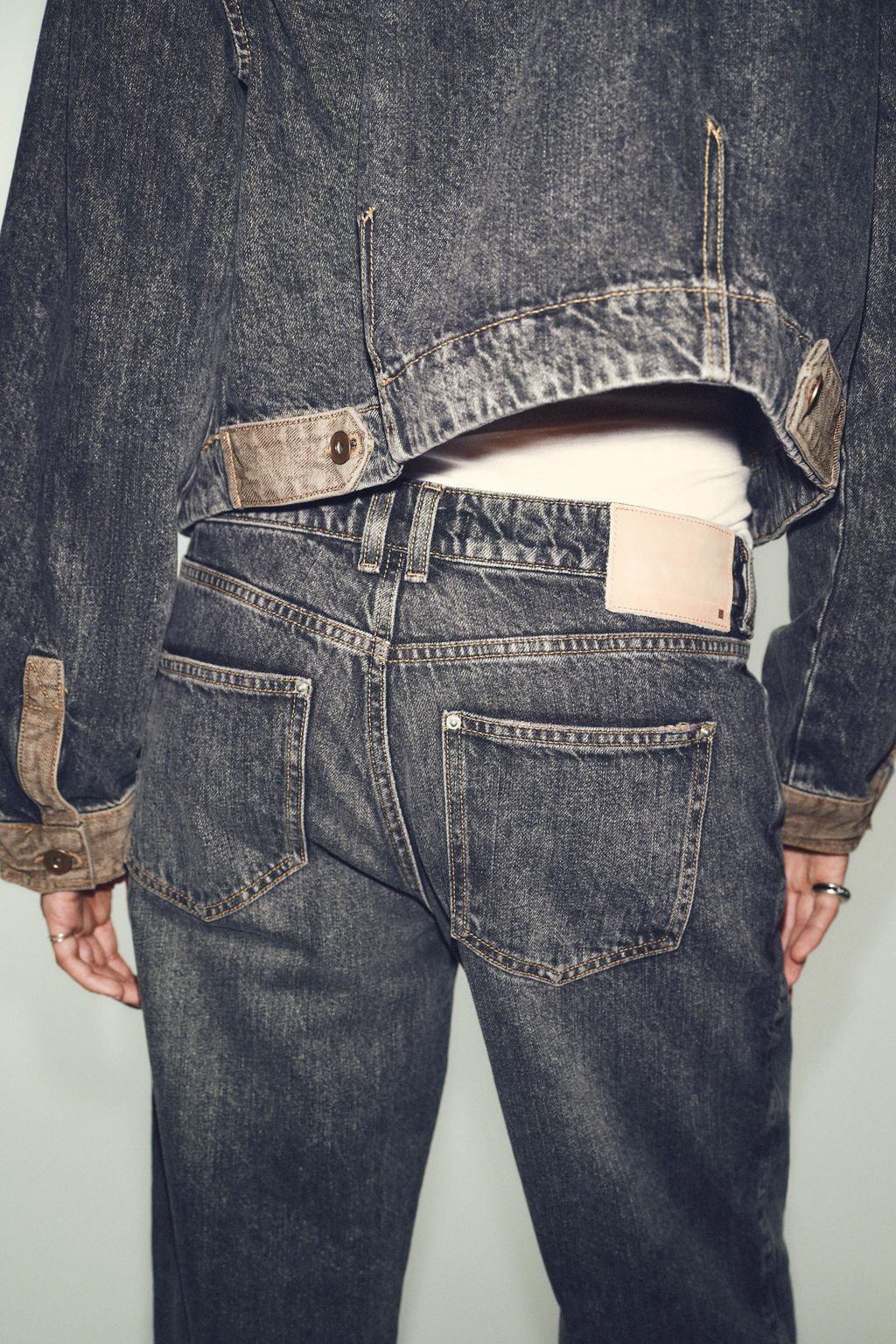 Z1975 STRAIGHT JEANS WITH TURN-UP HEMS