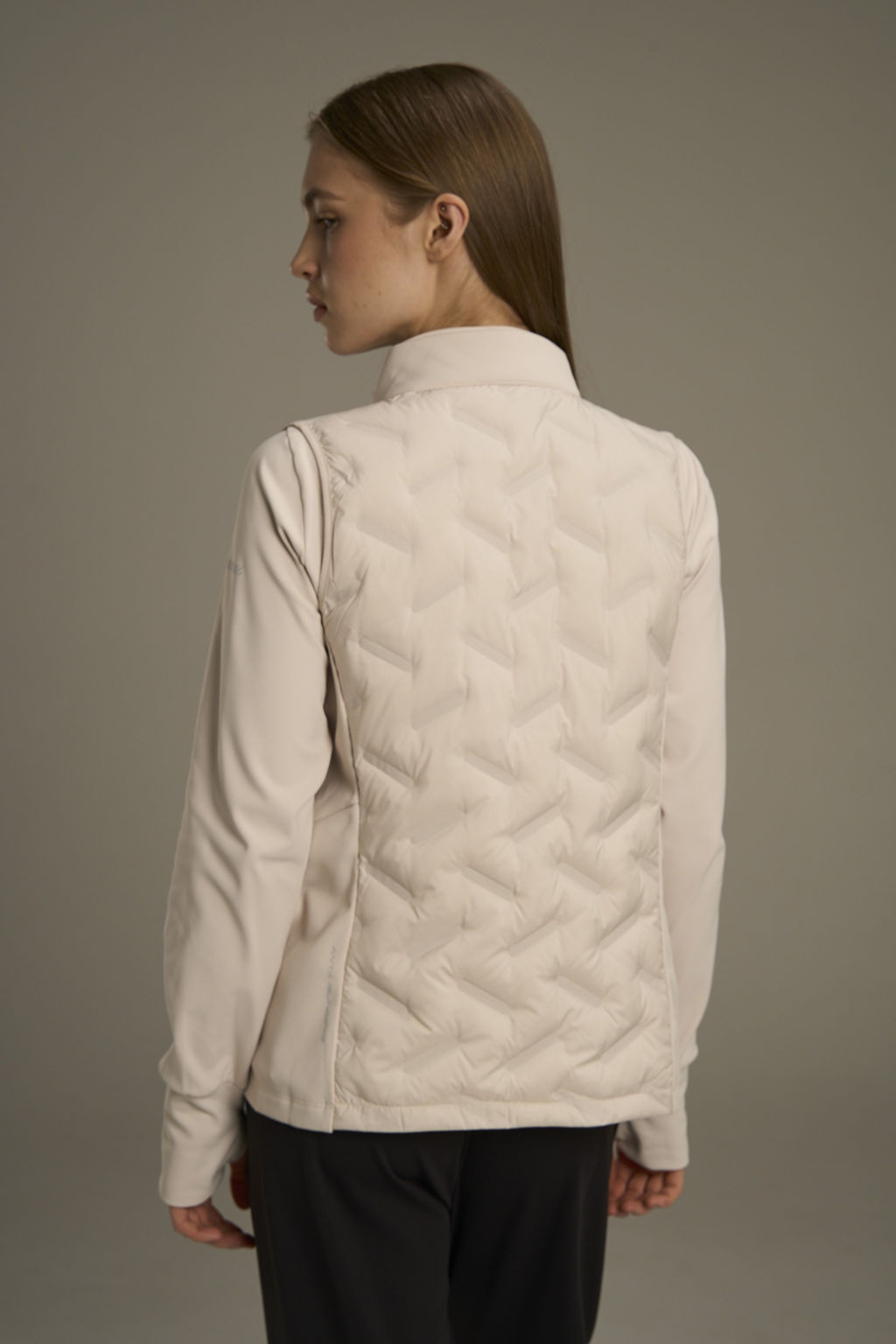 Жилет утепленный комбинированный Бежевый ANTA RUNNING Fleece Vest