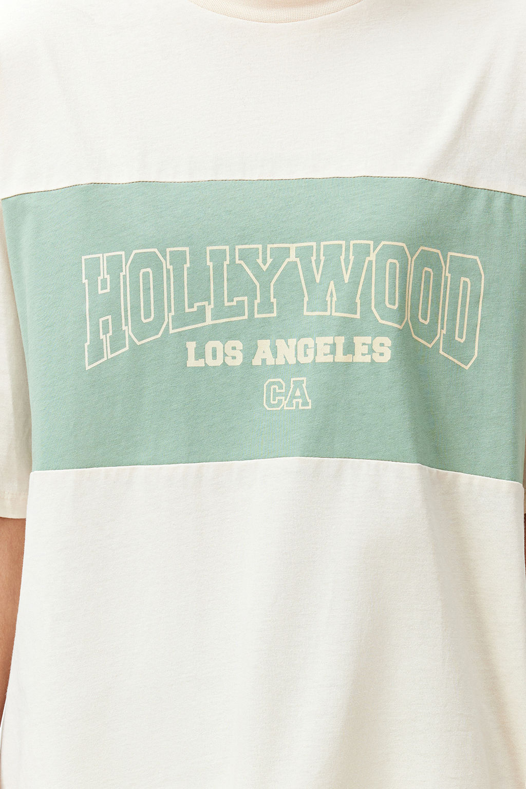 TRENDYOLMILLA Tas %100 Pamuk Renk Bloklu Sehir Bask?l? Oversize/Genis Kesim Orme T-Shirt TWOSS24TS00079 фото 6