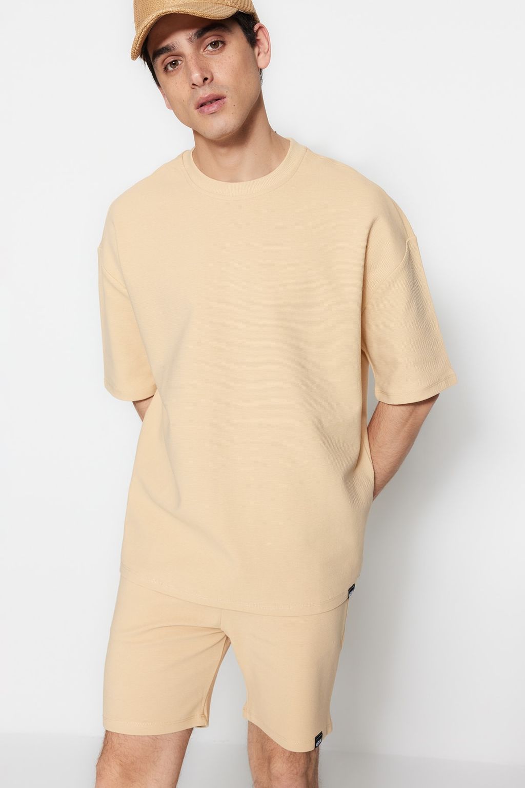 TRENDYOL MAN Premium Ekru Oversize %100 Pamuklu Etiketli Dokulu T-Shirt TMNSS23TS00069 - Trendyolmilla фото 11