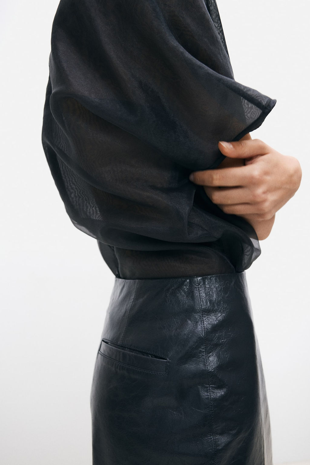 Blusa de organza con pliegues - H&m фото 4