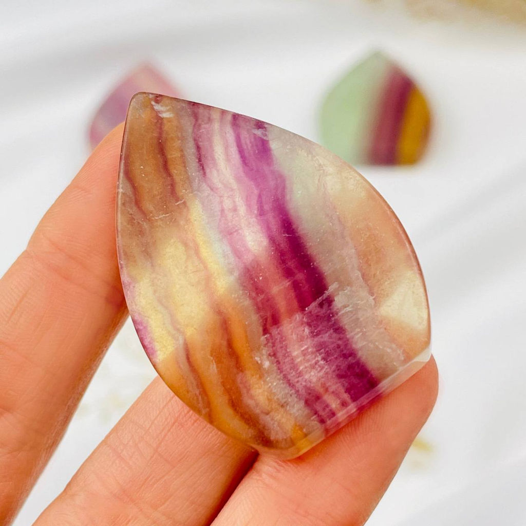 Полированный срез из Флюорита - Радуга самоцветов фото 2