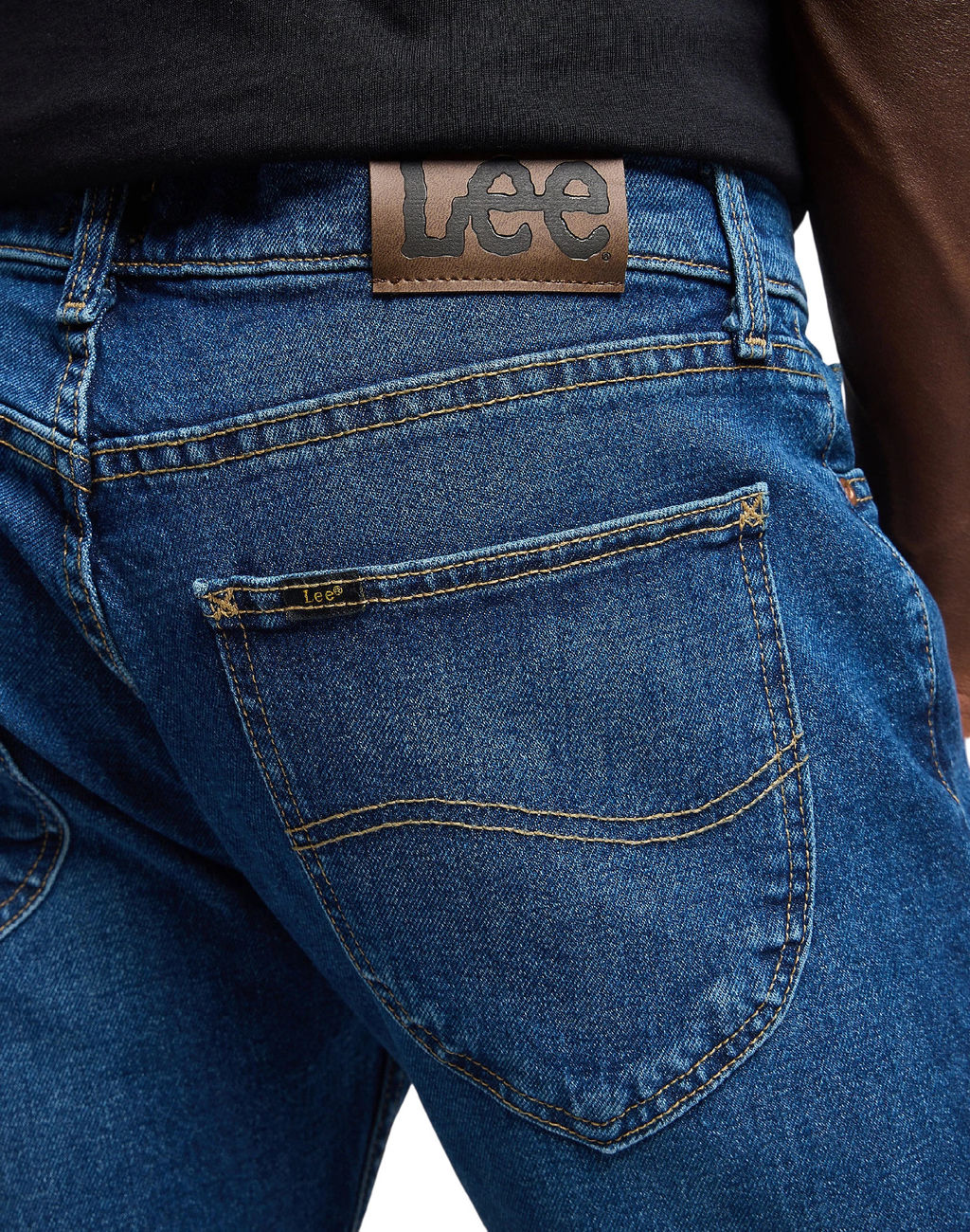 Джинсы мужские