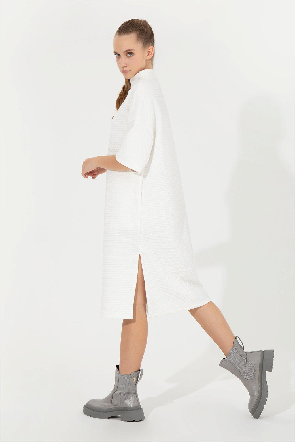 Женское трикотажное платье цвета экрю с круглым вырезом Неожиданная скидка в корзине - U.s. polo assn фото 5