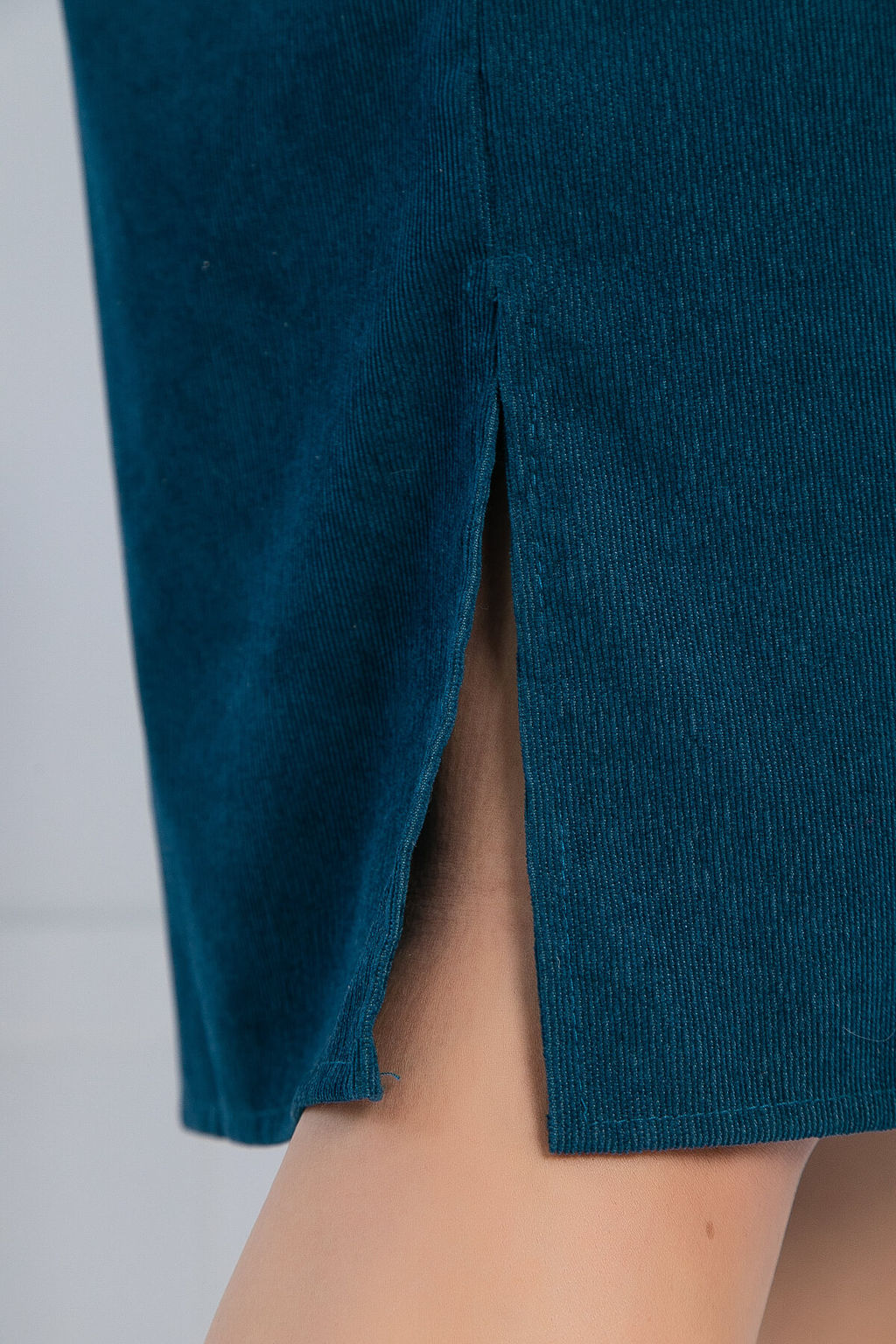 Платье-рубашка LT Collection П12798М вельветовое сине-зеленое