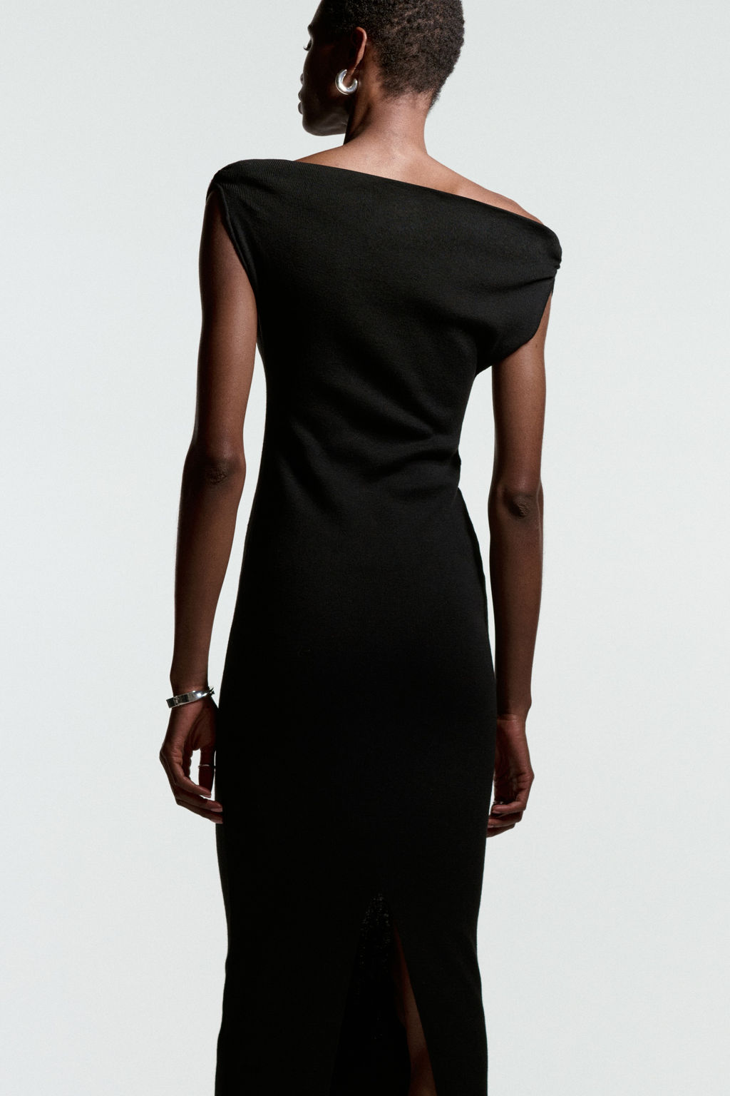 Vestido off-the-shoulder - H&m фото 6