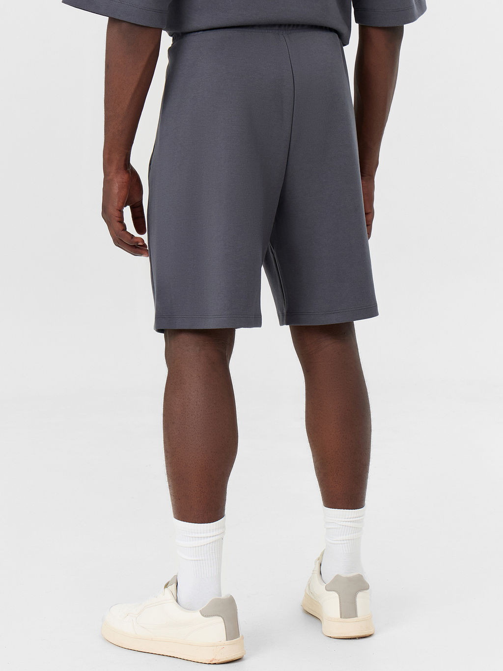 Комплект мужской серый: футболка и шорты - Mark formelle фото 5