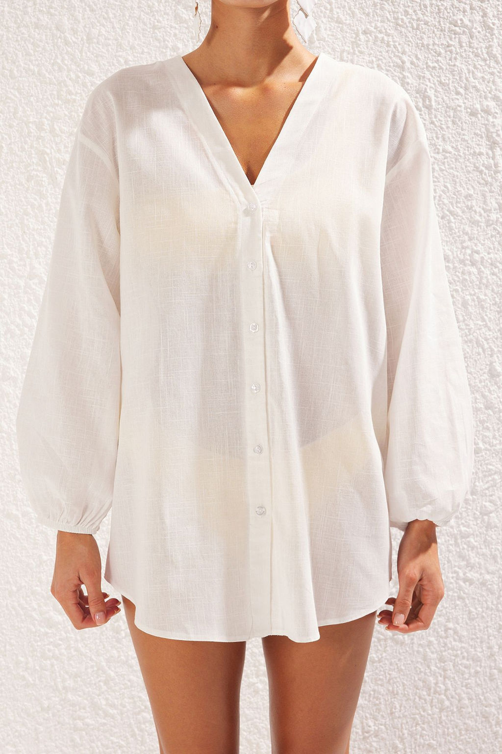 TRENDYOLMILLA Ekru Dokuma Balon Kollu Keten Gorunumlu Plaj Gomlegi TBESS25GO00013  фото 4