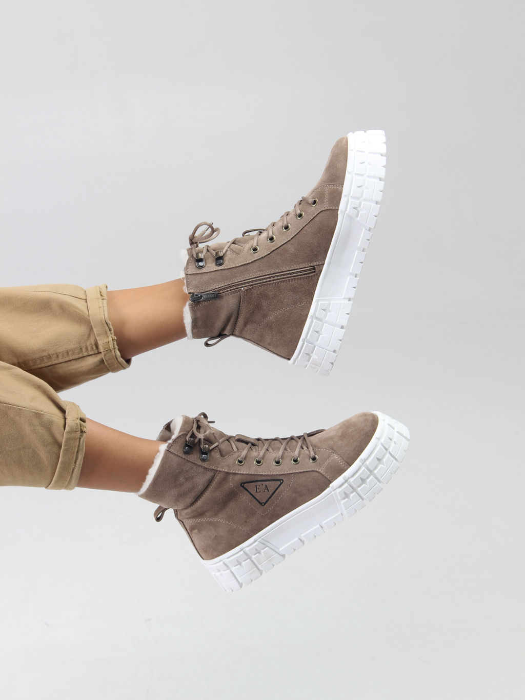 Ботинки 216.212131w. коричневый капучино замша/Шерсть