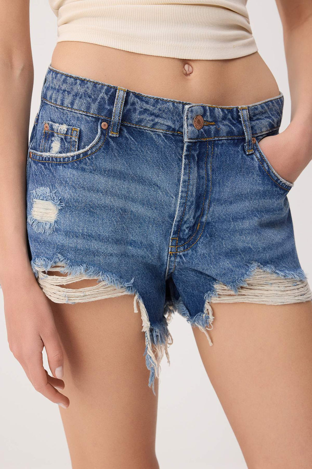 Mavi Y?rt?k Detayl? Ekstra Mini Denim Sort TWOSS26SR00218