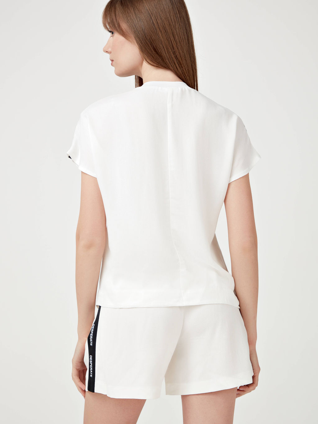 CONTE LS 1596 Шорты с боковыми карманами из фактурной вискозы Desperate off-white
