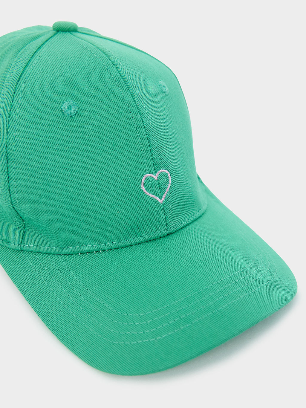 Бейсболка женская зеленая с вышивкой - Mark formelle фото 4