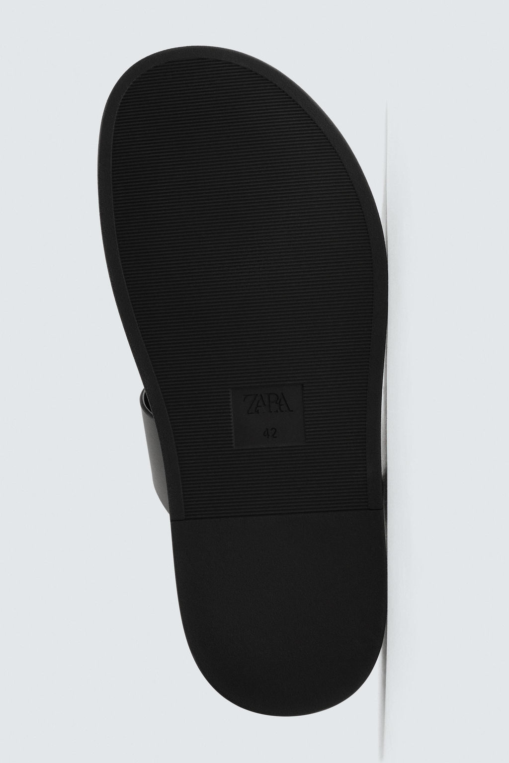 SANDALIA TIRAS / Negro