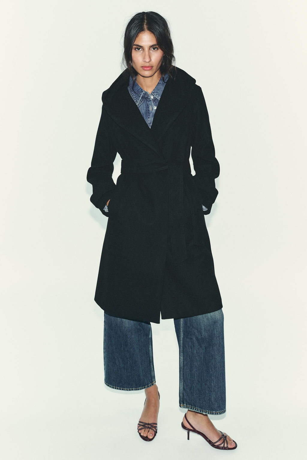 ABRIGO SOFT CAPUCHA / Negro - Zara фото 4