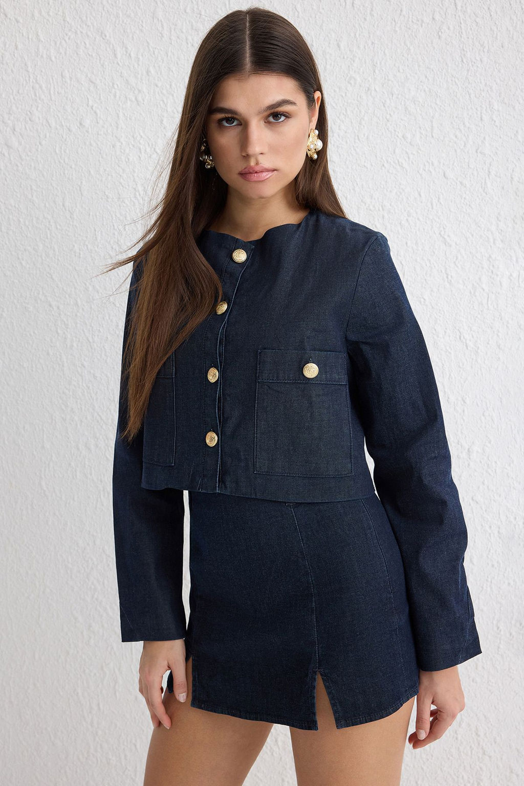 Lacivert Dugme Detayl? Crop Denim Ceket TWOSS25CE00011 - Trendyolmilla фото 2