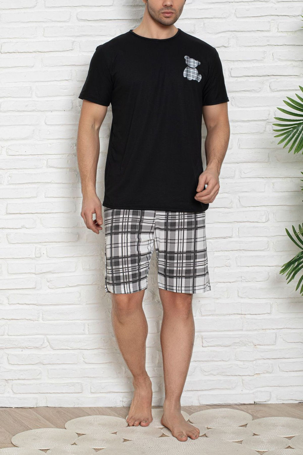 Trendyolmilla Man Siyah Regular Fit Ekose Sortlu Orme Pijama Tak?m? TMNSS25PT00037