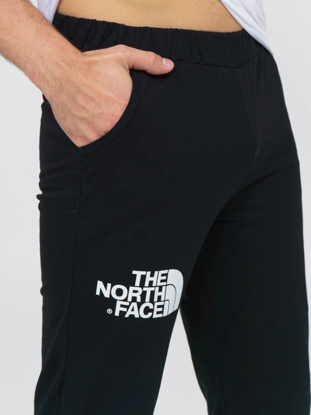 Костюм мужской , цвет белый черный