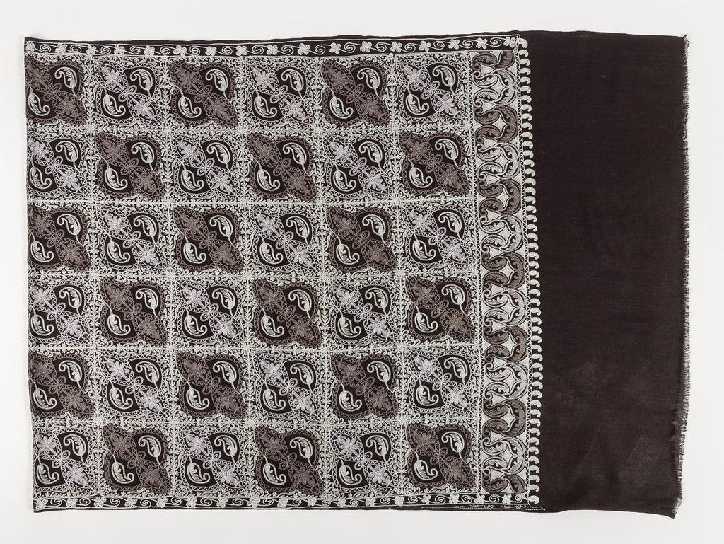 Палантин с вышивкой /шерсть/в ассорт № Тк850/12 - Ганг фото 2