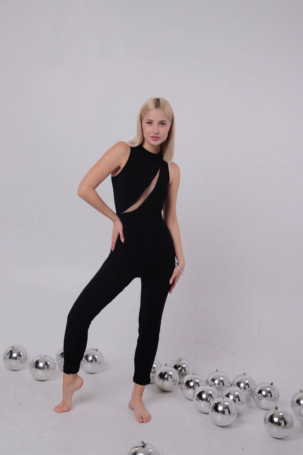 Комбинезон чёрный с вырезом - Martichelli фото 2