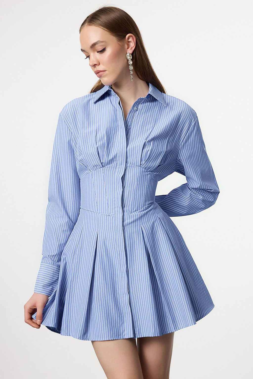 TRENDYOLMILLA Siyah Korse Detayl? Poplin K?sa Elbise TPRAW25EL00108