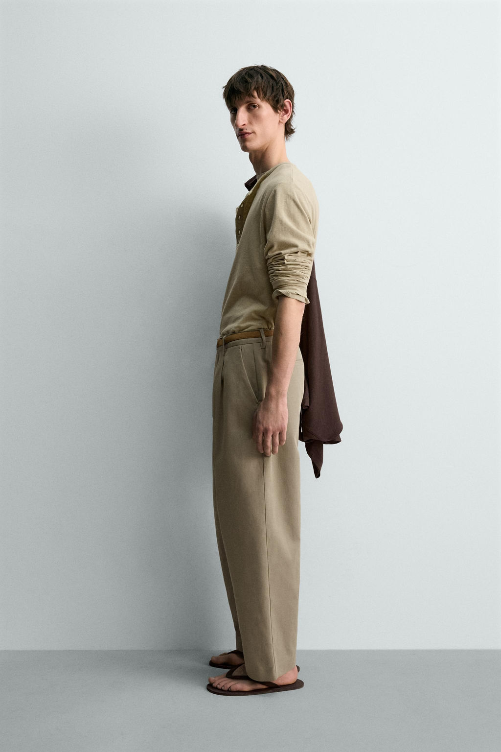 CAMISETA CUELLO PANADERO ALGOD?N - LINO  LIMITED EDITION / Beige oscuro - Zara фото 4