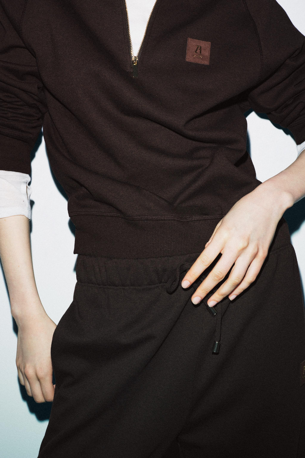 SWEATSHIRT WITH PATCH AND ZIP - Zara фото 15