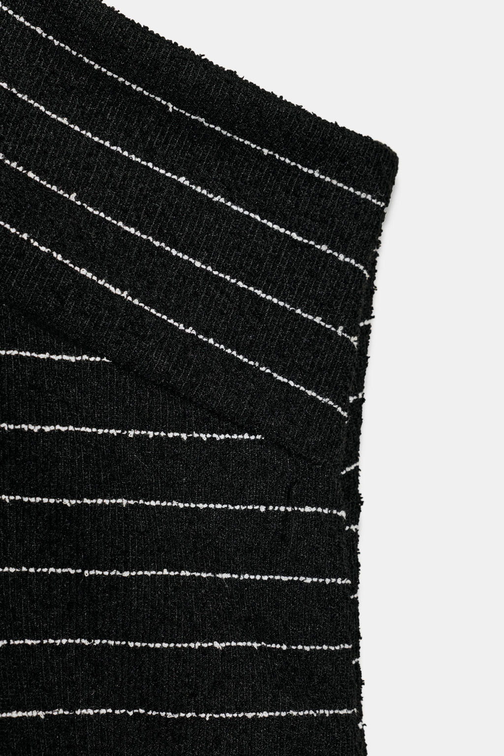 TOP CRUZADO BOUCL? / Negro / Blanco - Zara фото 8