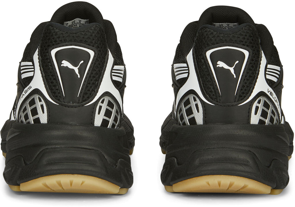 Кроссовки взрослые