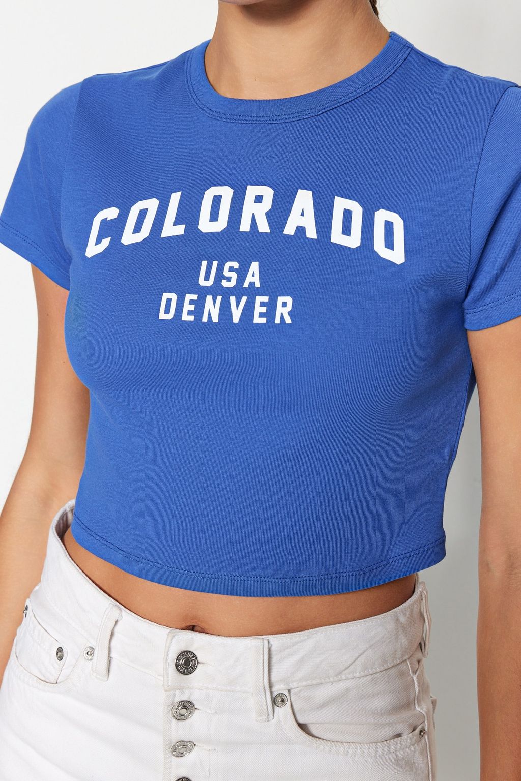 TRENDYOLMILLA Antrasit %100 Pamuk Slogan Bask?l? Fitted/Vucuda Oturan Crop Esnek Orme T-Shirt TWOSS23TS00101 фото 2