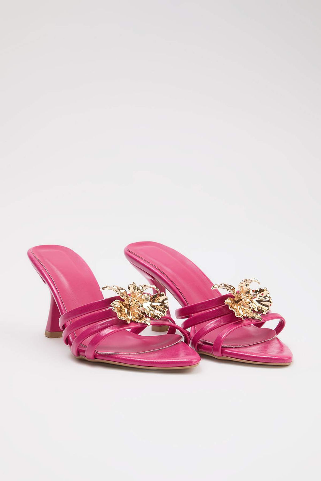 Fusya Aksesuarl? 7,5 cm Kad?n Klasik Topuklu Ayakkab? TAKSS26TO00060