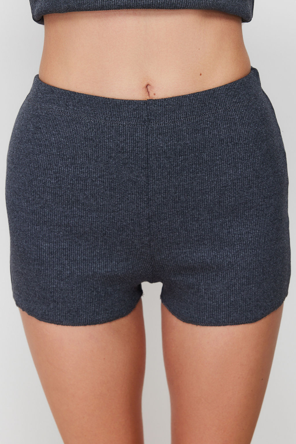 Trendyolmilla Antrasit Dantelli Fitilli Sortlu Orme Pijama Tak?m? THMSS24PT00006 фото 14