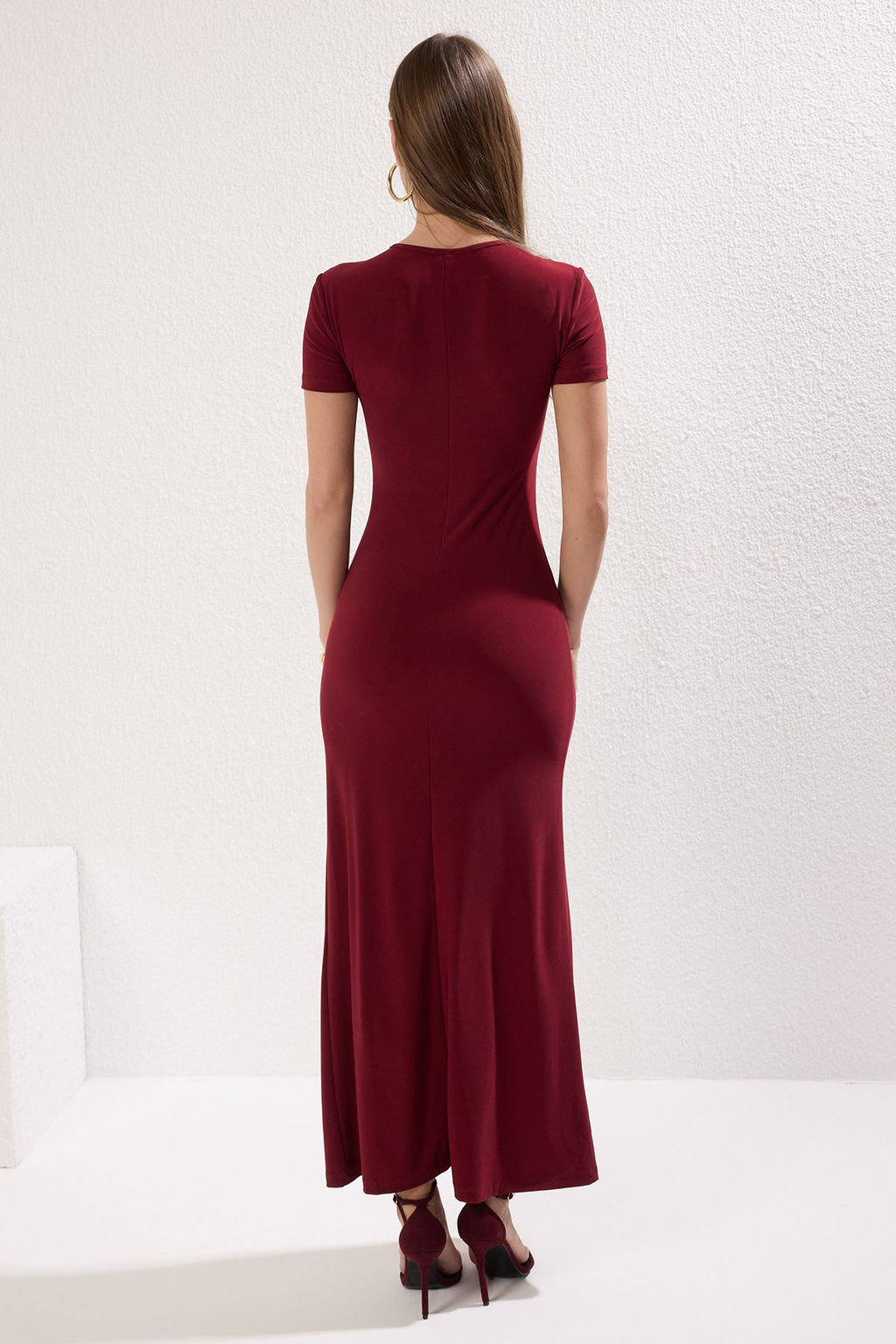 Bordo K?sa Kol Vucuda Oturan Bisiklet Yaka Esnek Orme Maxi Kalem Elbise TWOSS24EL00097