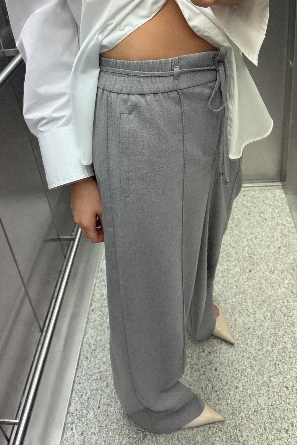 WIDE-LEG TROUSERS WITH ELASTIC WAISTBAND