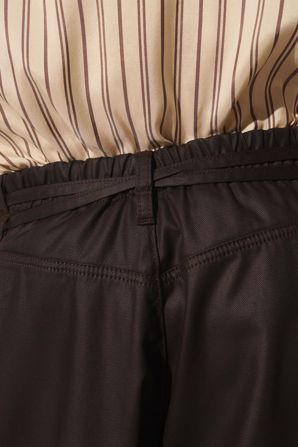 BERMUDA RELAXED FIT LYOCELL EFECTO ENCERADO / Marr?n - Zara фото 4