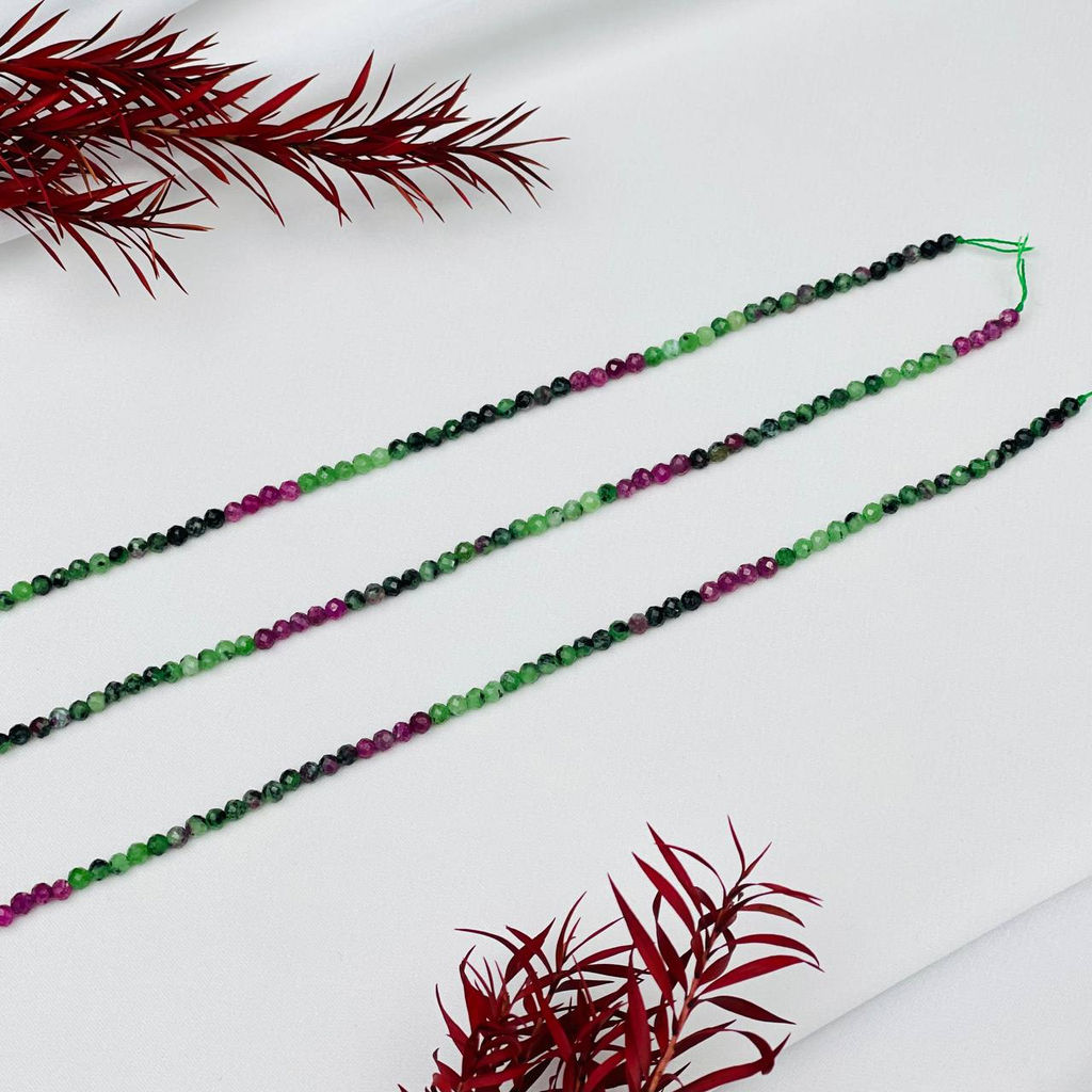 Бусины для украшений из Цоизита с Корундом