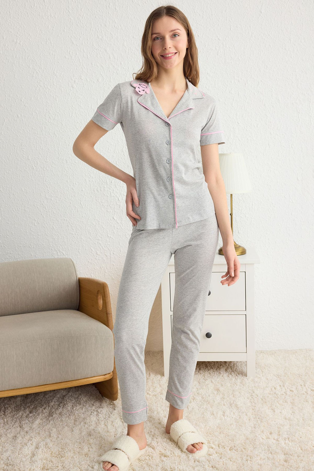 Trendyolmilla Siyah Pamuklu Yaka Kuzu Bask?l? Dar Kal?p Orme Pijama Tak?m? THMAW22PT0704 фото 3