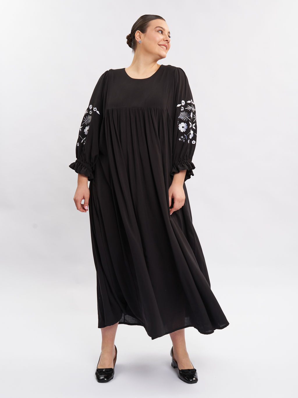 Платье А-силуэта с вышивкой PP29104BLK01
