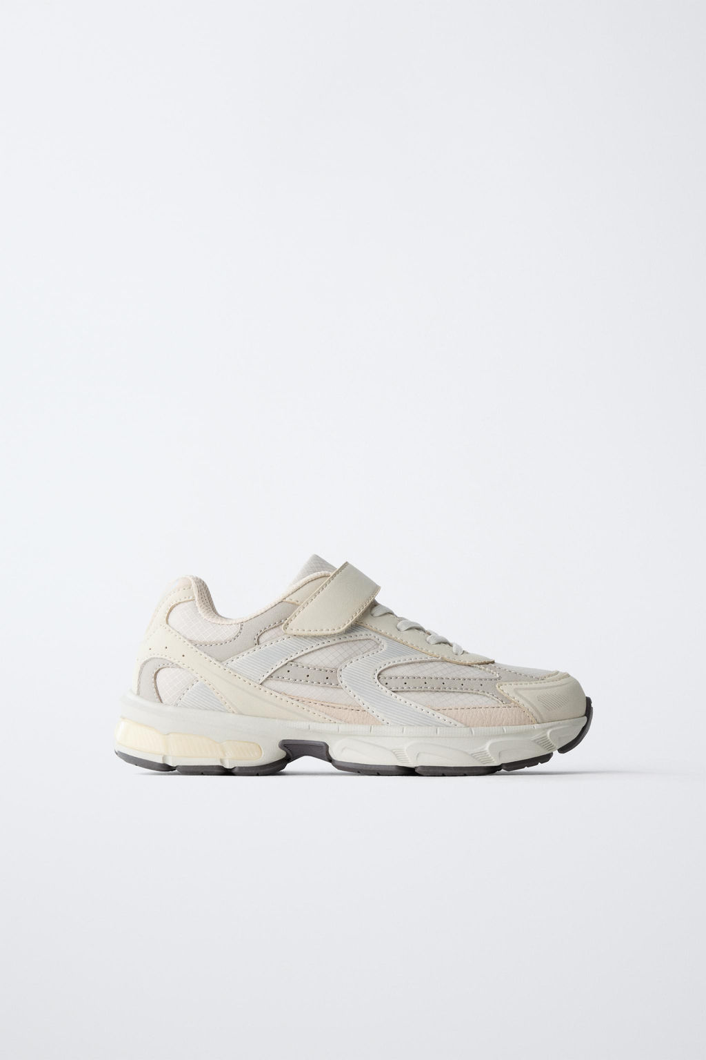 MULTI-PIECE TRAINERS