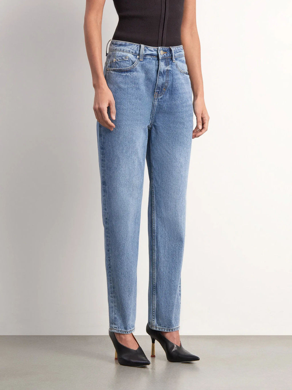 EMKA / Джинсы Mom Fit 385 фото 3