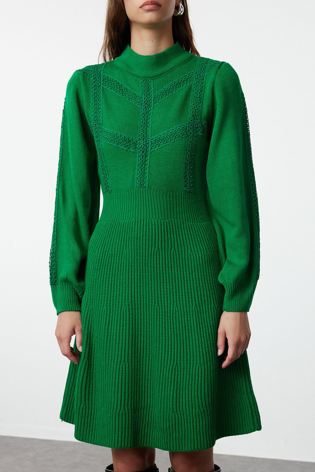 Yesil Mini Triko Dantelli Elbise TWOAW22EL0011