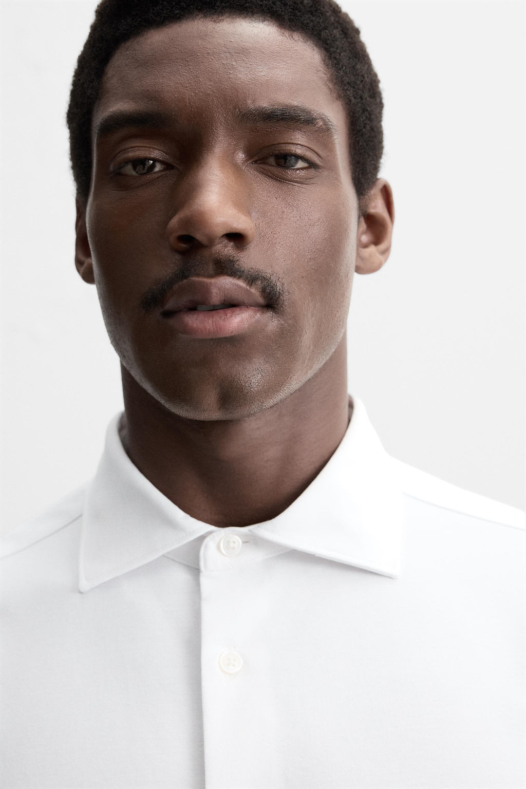 REGULAR FIT SHIRT