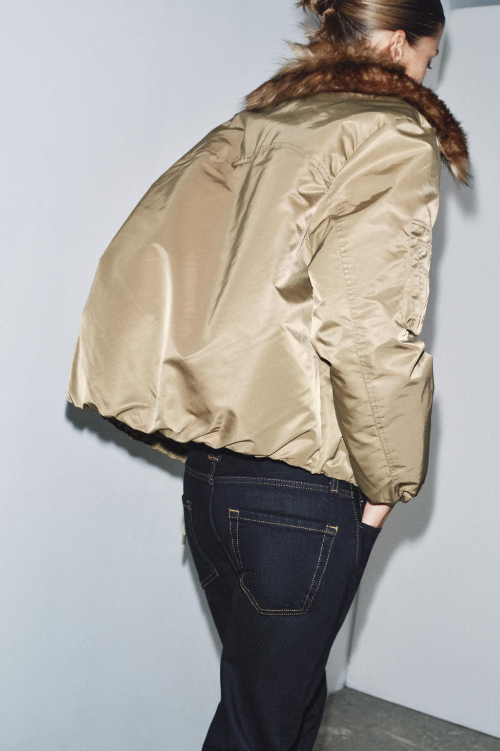 FAUX FUR COLLAR BOMBER JACKET ZW COLLECTION - Zara фото 3