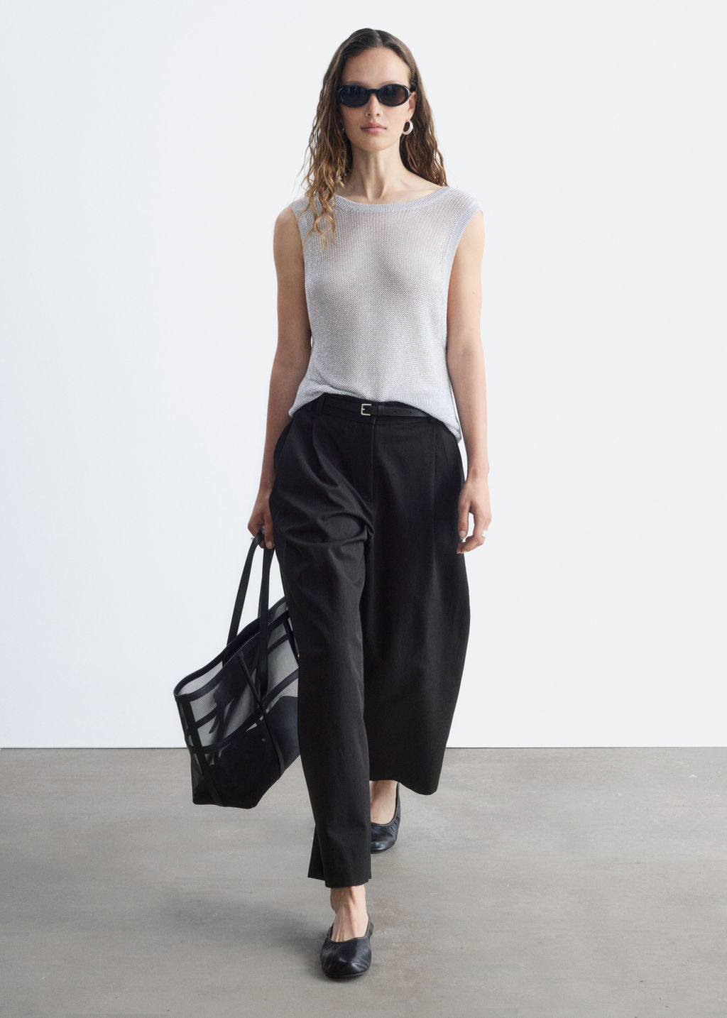 Pantalones recortados con perneras de barril